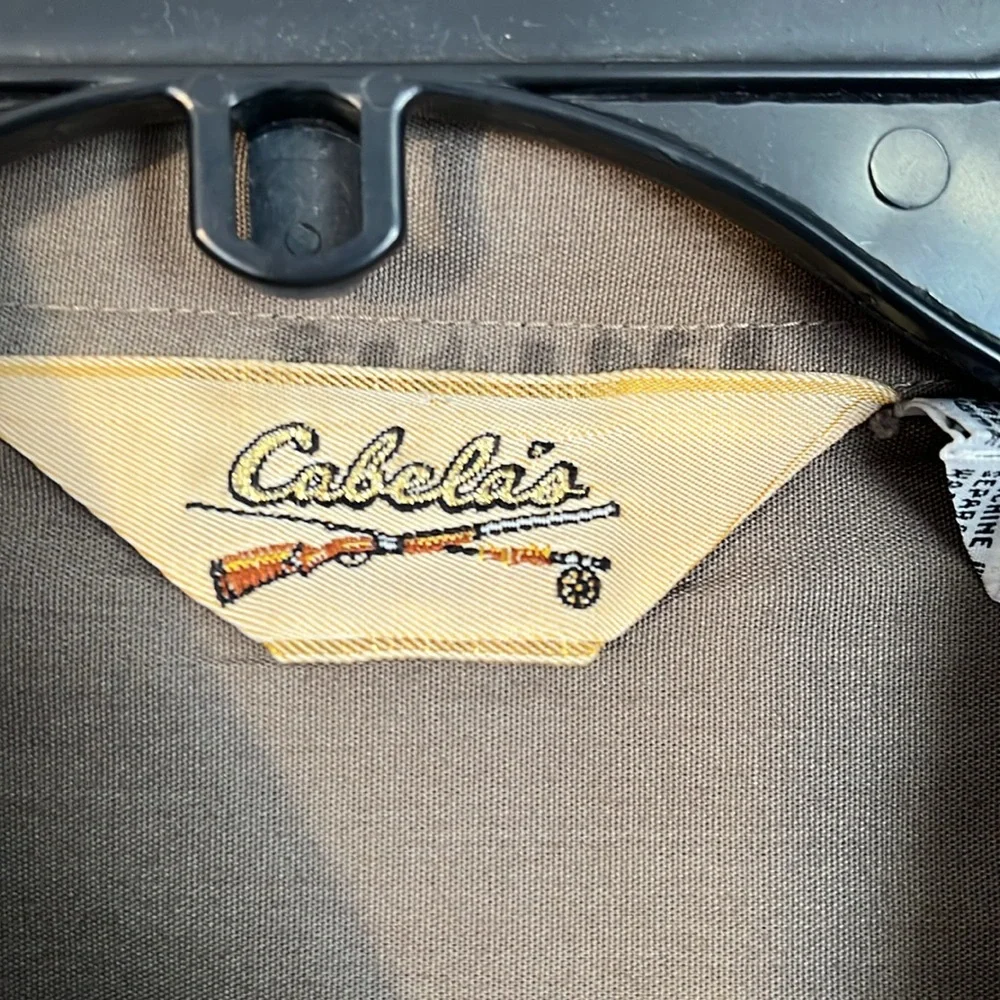 Cabelas Button Down Shirt XXL - Picture 2 of 10